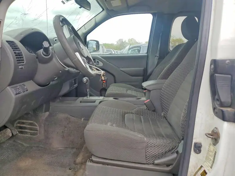 2018 NISSAN FRONTIER SV V6  