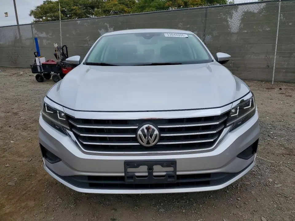 2020 VOLKSWAGEN PASSAT SE  