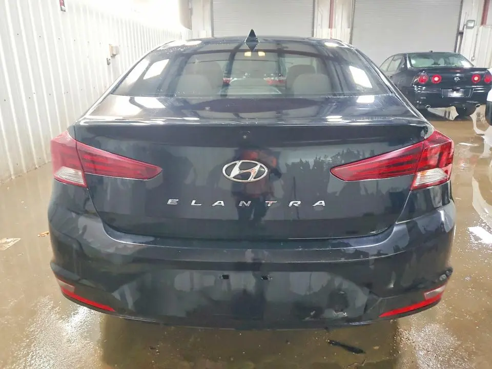 2019 HYUNDAI ELANTRA SEL  