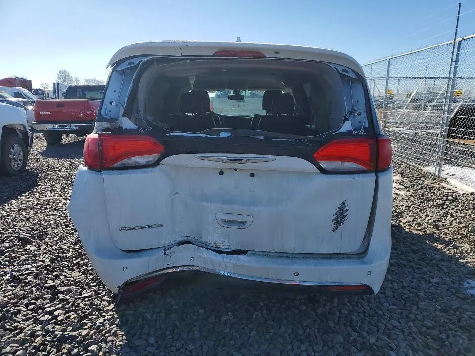 2017 CHRYSLER PACIFICA TOURING L  