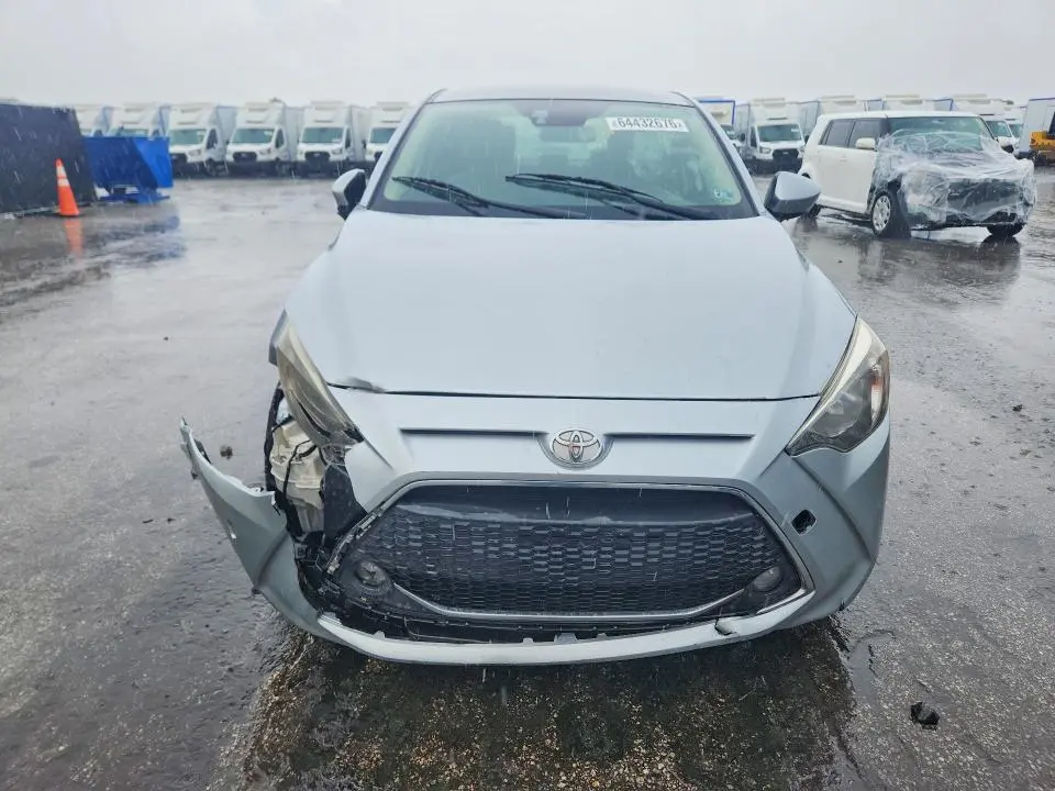 2019 TOYOTA YARIS LE  