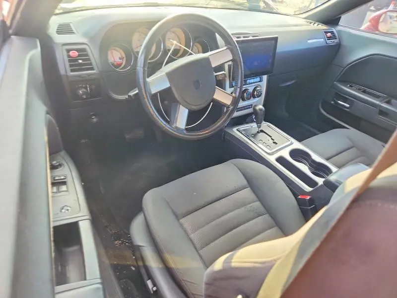 2010 DODGE CHALLENGER SE  