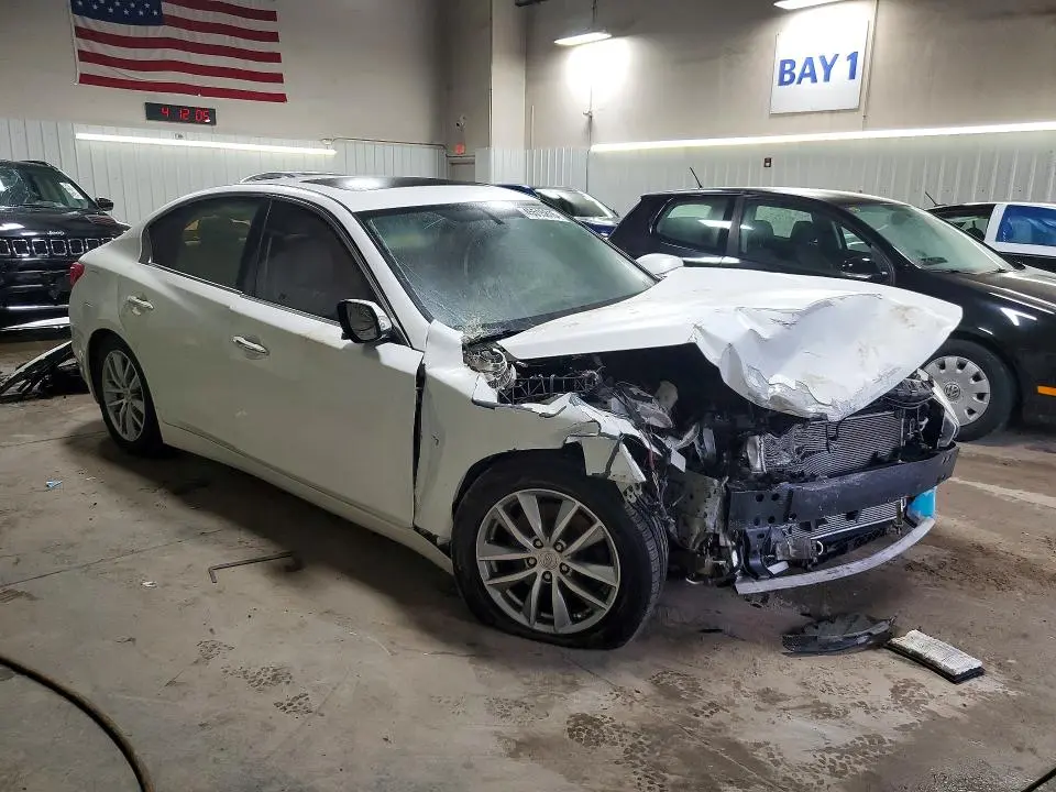 2014 INFINITI Q50 BASE  