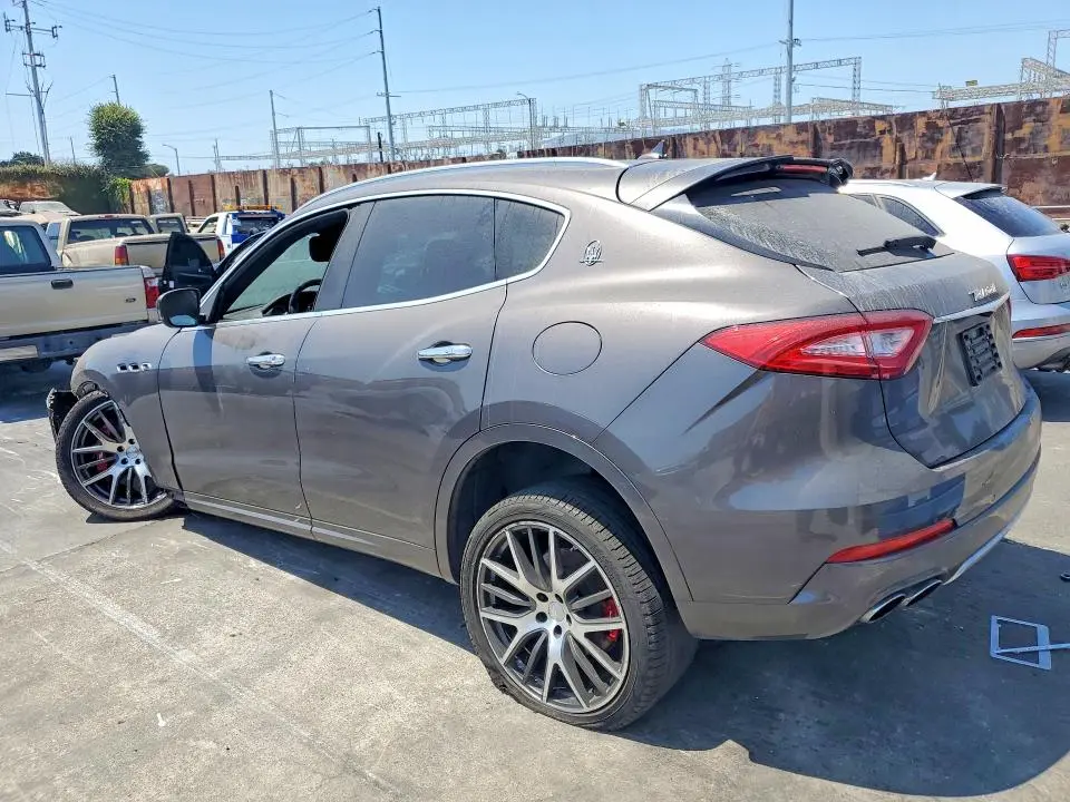 2017 MASERATI LEVANTE S SPORT  