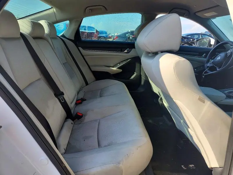 2018 HONDA ACCORD LX  
