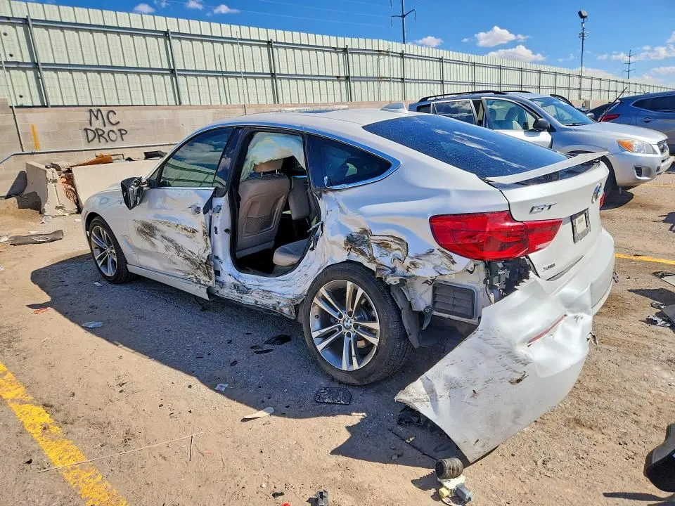 2018 BMW 330 XIGT  