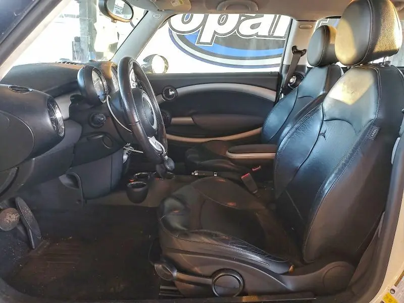 2010 MINI COOPER CLUBMAN  