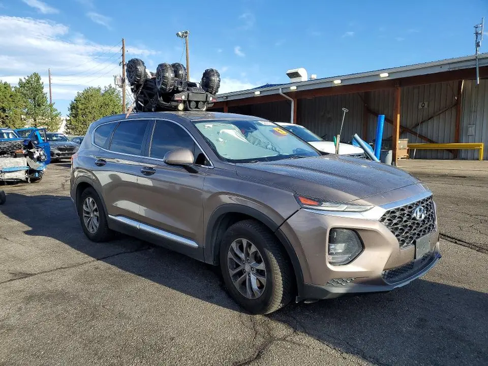 2019 HYUNDAI SANTA FE SE  