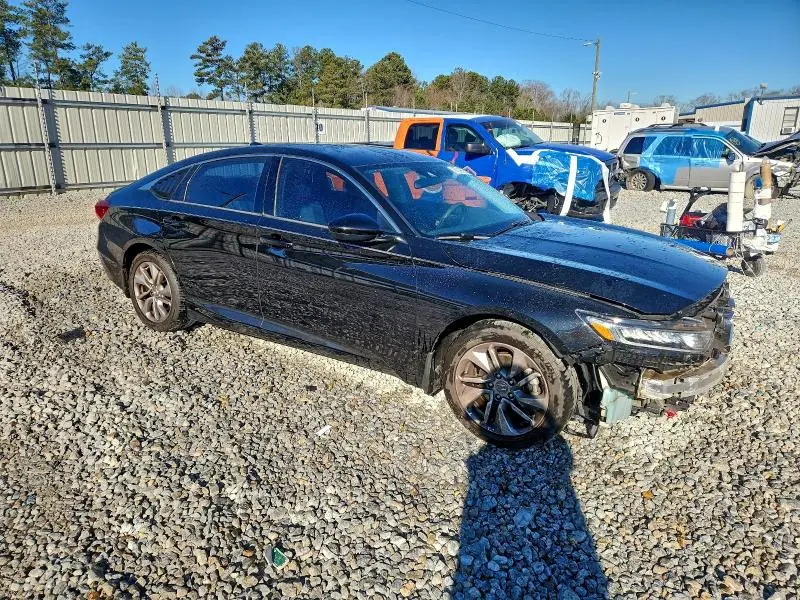 2018 HONDA ACCORD LX  