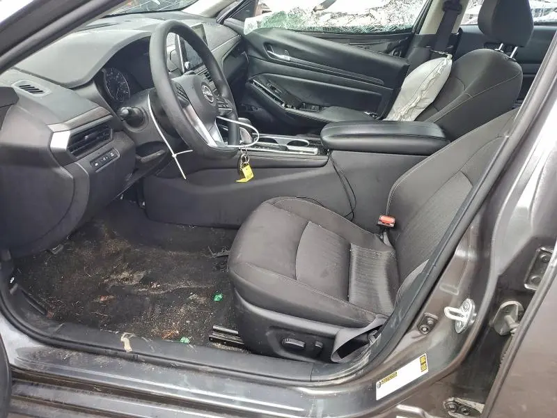 2023 NISSAN ALTIMA SV  