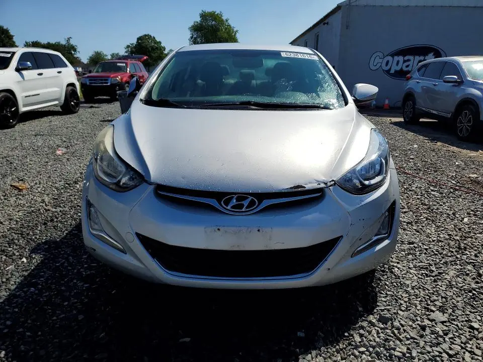 2014 HYUNDAI ELANTRA SE  