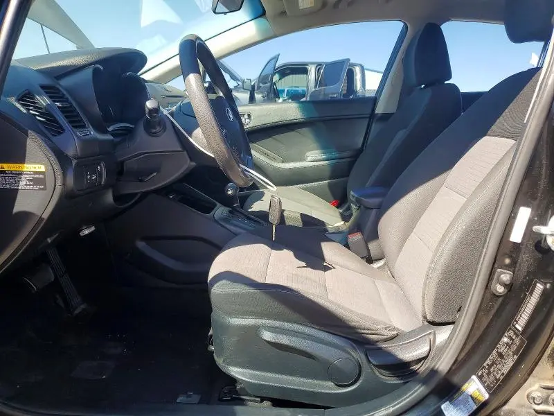 2016 KIA FORTE LX  