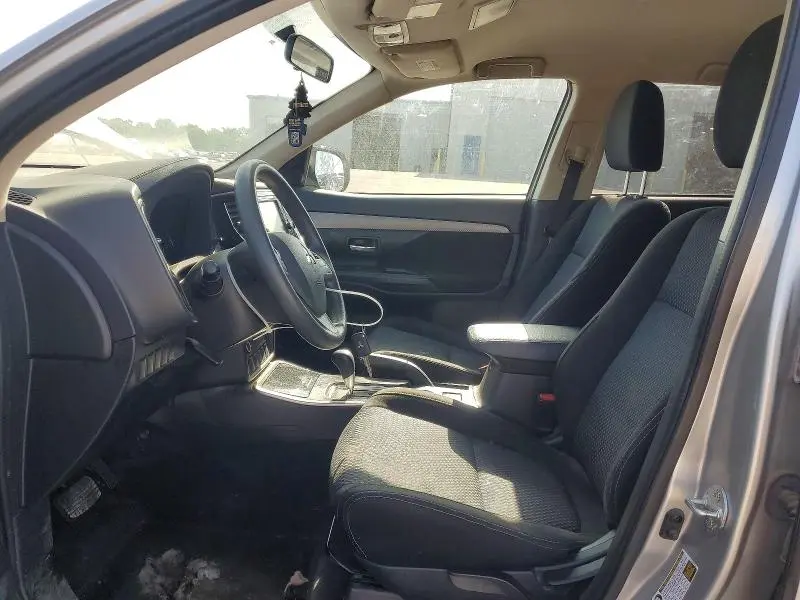 2018 MITSUBISHI OUTLANDER ES  