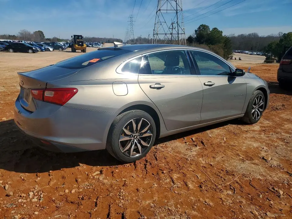 2017 CHEVROLET MALIBU LT  