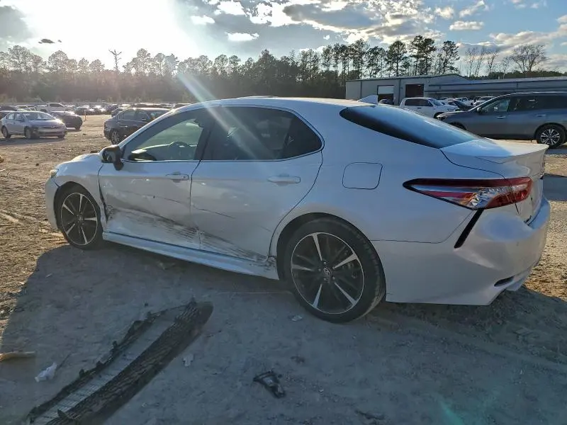 2018 TOYOTA CAMRY XSE  