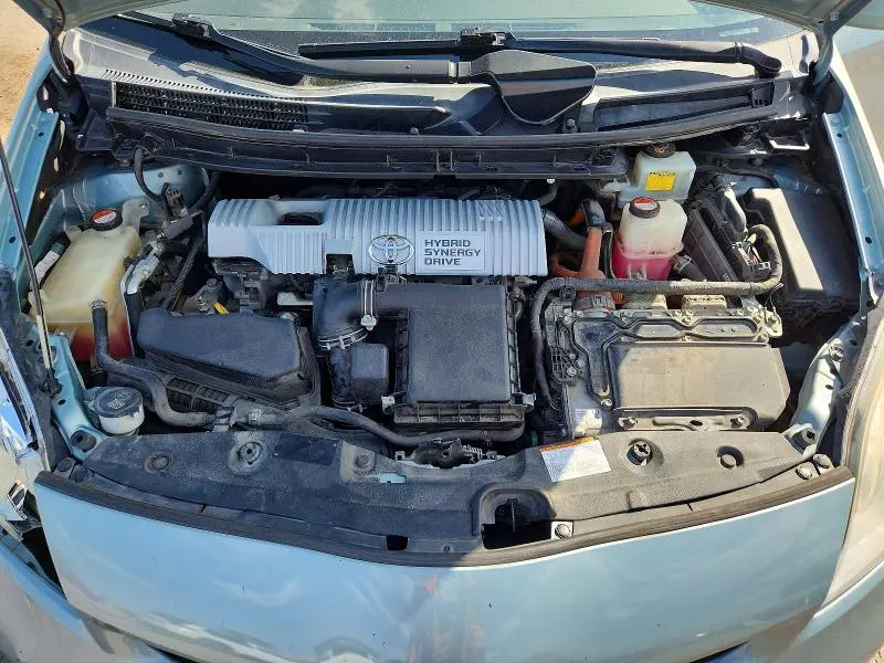 2015 TOYOTA PRIUS THREE  