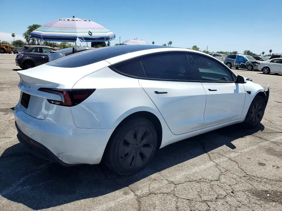 2026 TESLA MODEL 3   