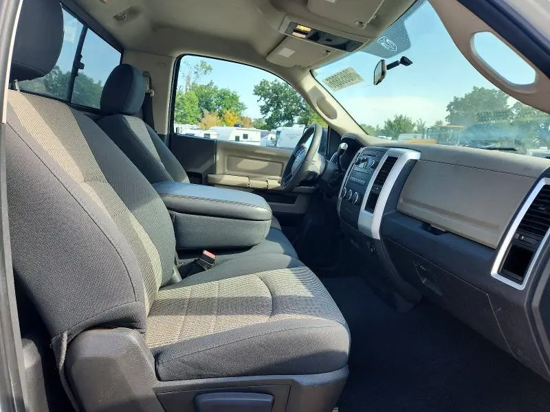2012 DODGE RAM 1500 SLT  
