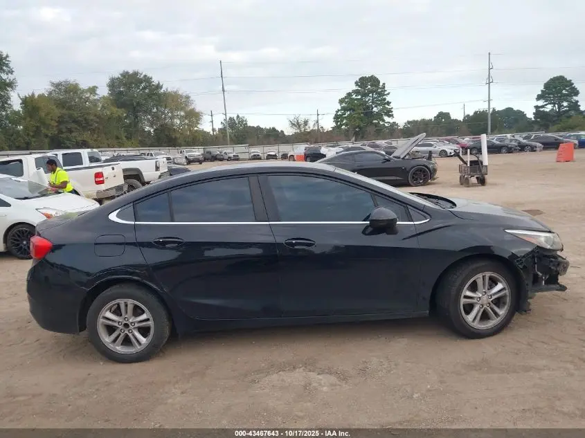 2017 CHEVROLET CRUZE LT AUTO