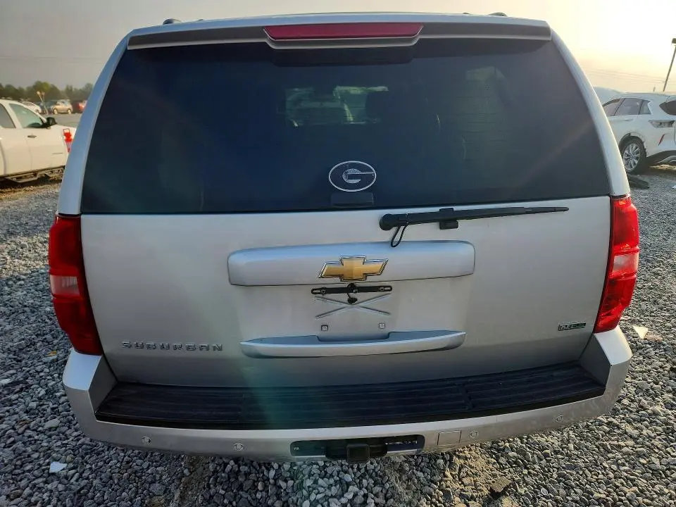 2011 CHEVROLET SUBURBAN C1500 LT  