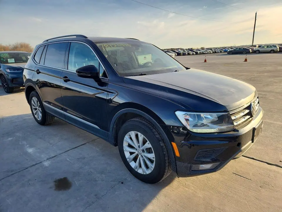 2018 VOLKSWAGEN TIGUAN SE  