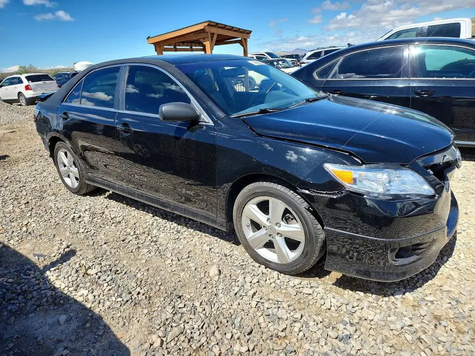 2010 TOYOTA CAMRY SE  