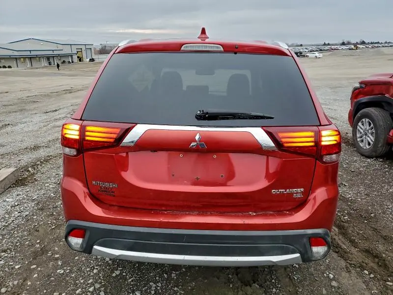 2018 MITSUBISHI OUTLANDER SE  
