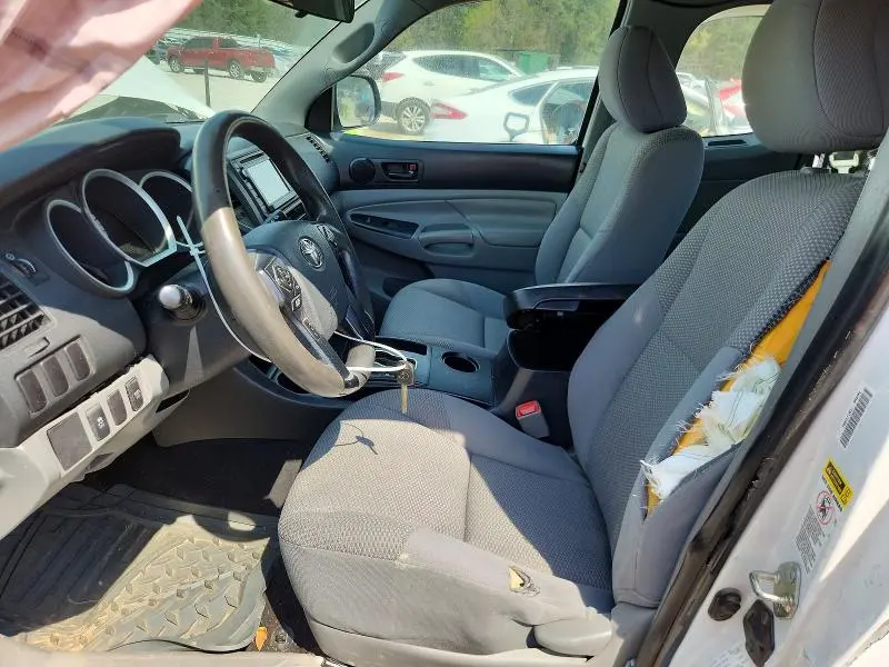 2015 TOYOTA TACOMA V6  