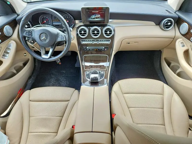 2016 MERCEDES-BENZ GLC 300  