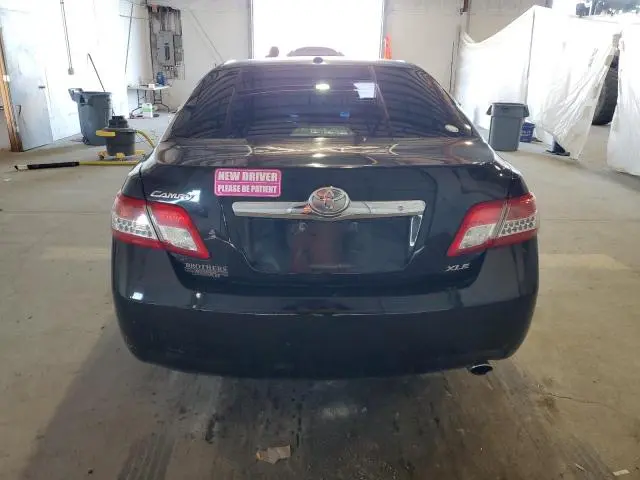 2011 TOYOTA CAMRY BASE  