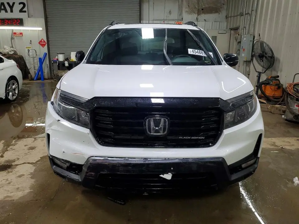 2025 HONDA PASSPORT BLACK EDITION  