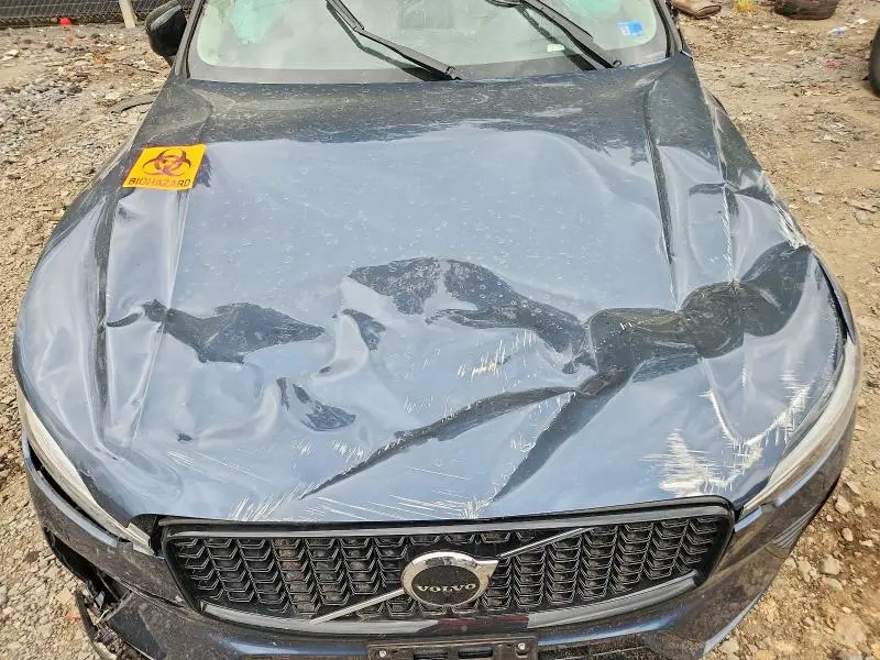2025 VOLVO XC60 ULTRA  
