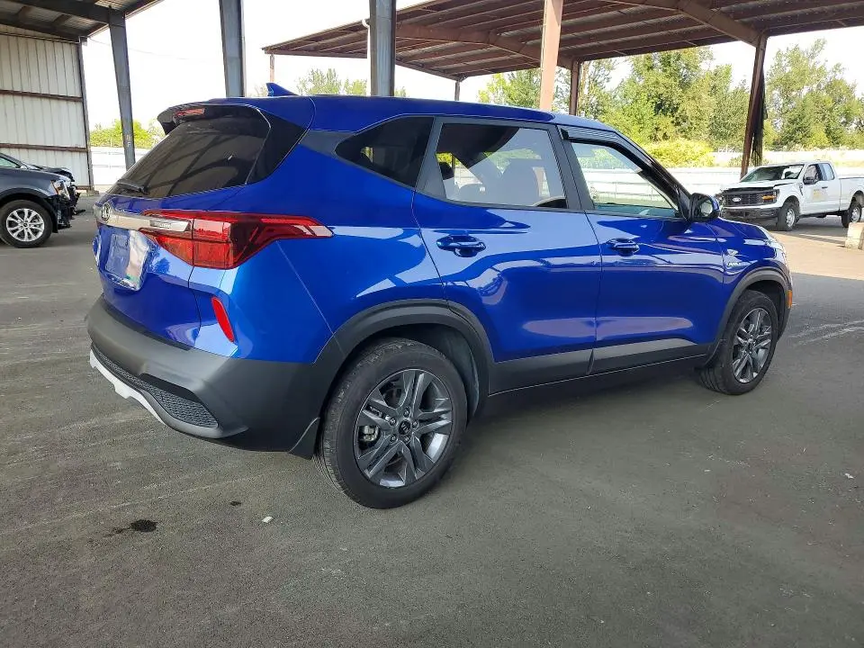 2021 KIA SELTOS LX  