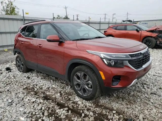 2024 KIA SELTOS S  