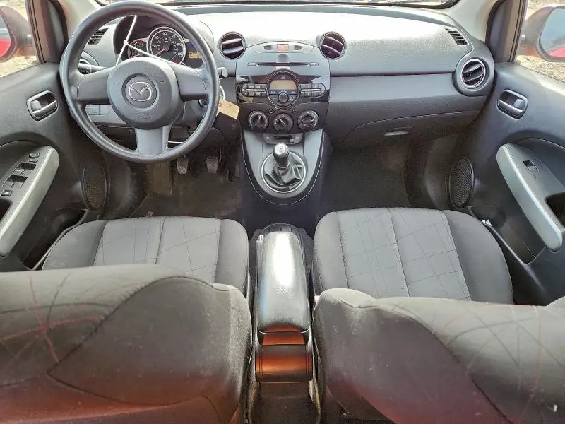 2012 MAZDA MAZDA2   