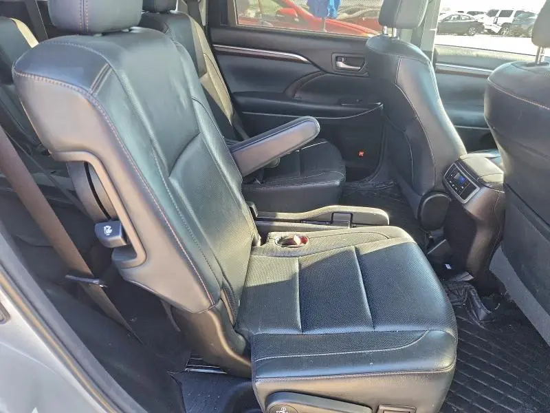 2014 TOYOTA HIGHLANDER LIMITED  