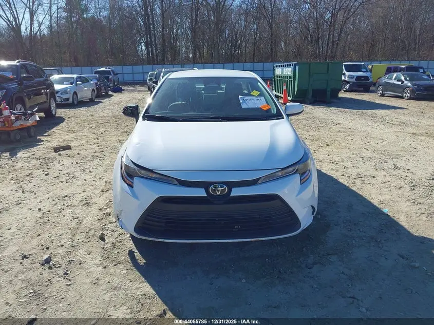 2025 TOYOTA COROLLA LE