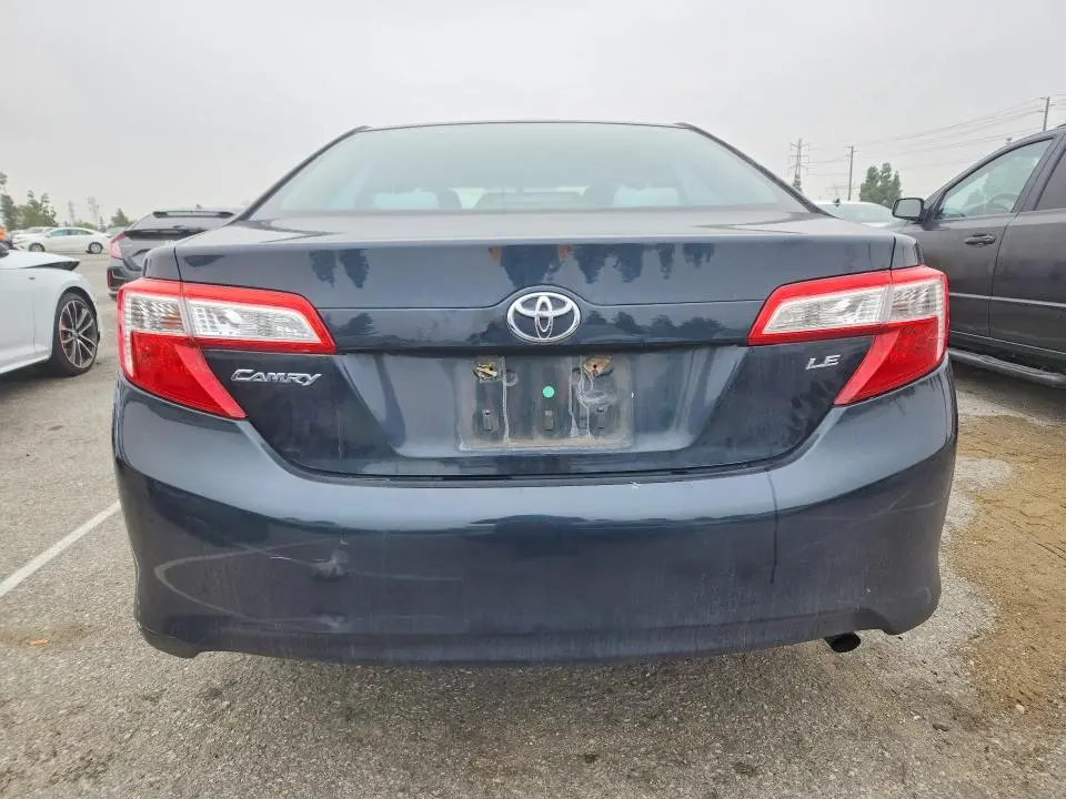 2012 TOYOTA CAMRY LE  