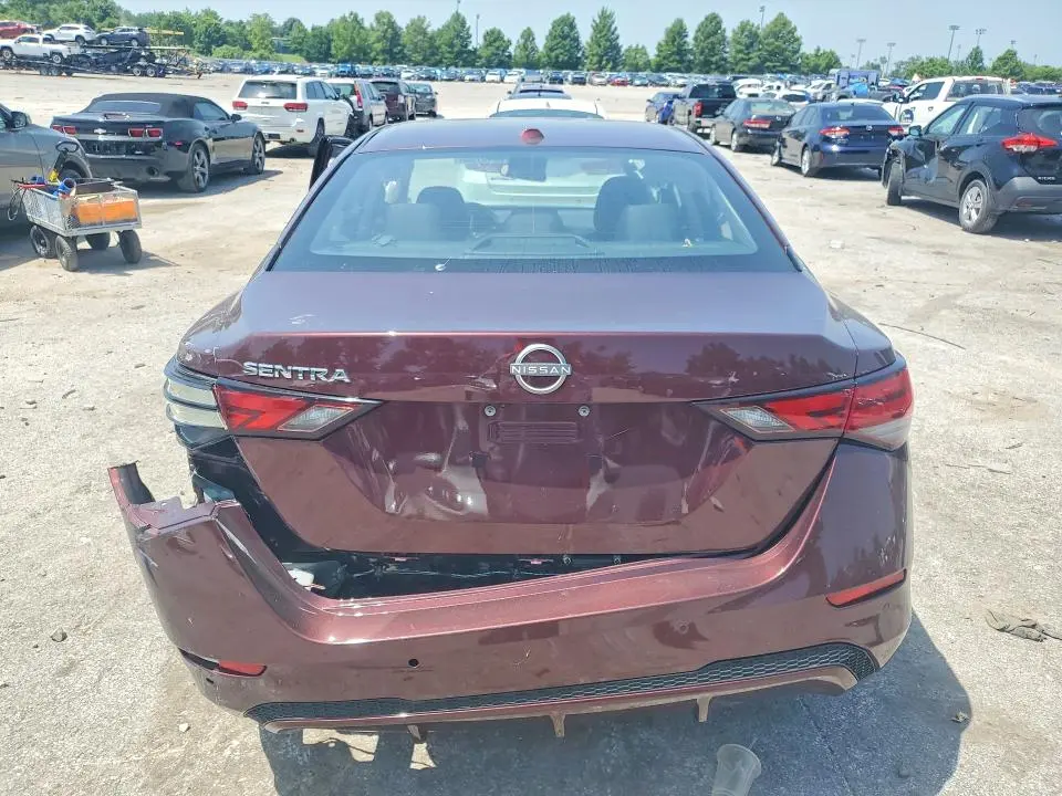 2025 NISSAN SENTRA SV  