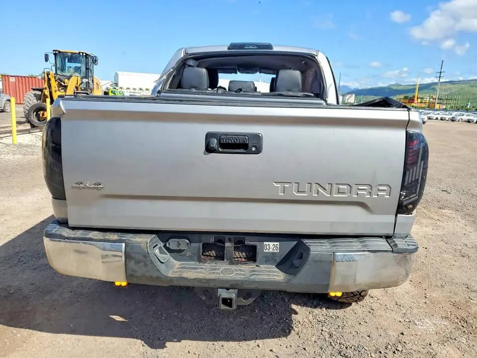 2014 TOYOTA TUNDRA CREWMAX SR5  