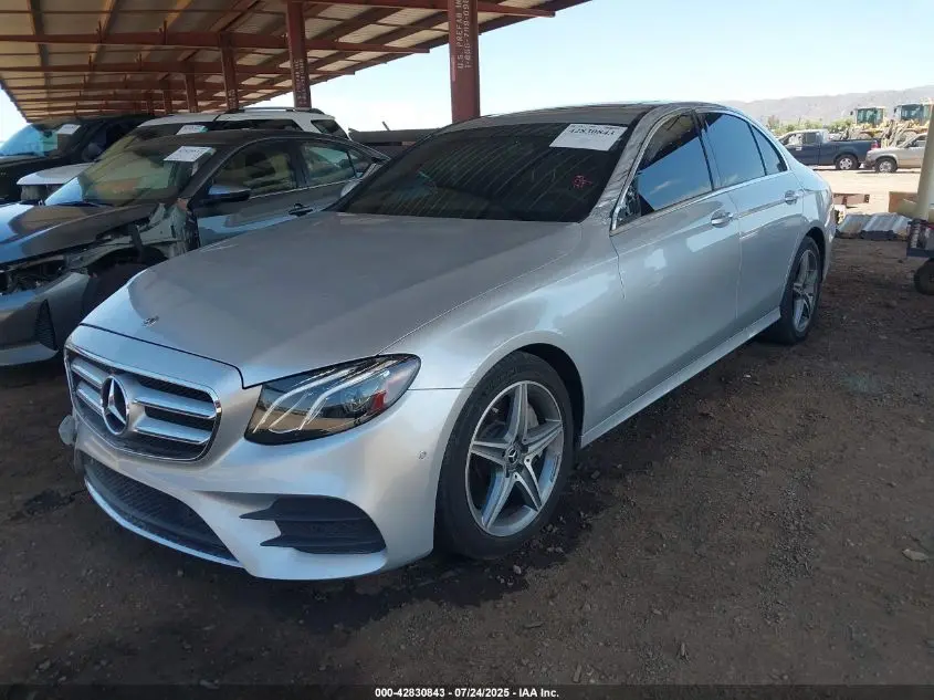 2019 MERCEDES-BENZ E 300  