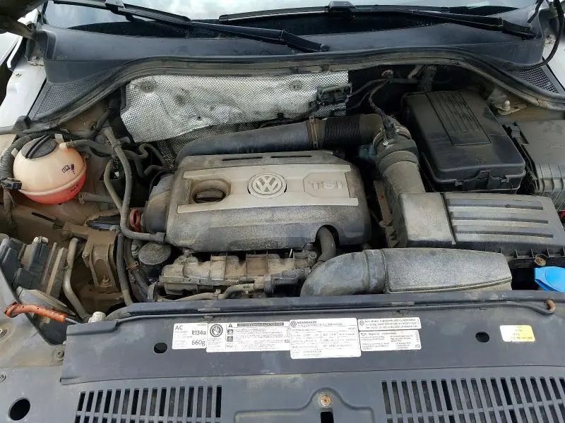 2013 VOLKSWAGEN TIGUAN S  