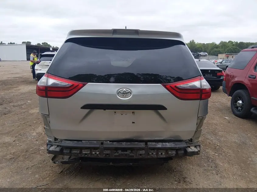 2020 TOYOTA SIENNA L