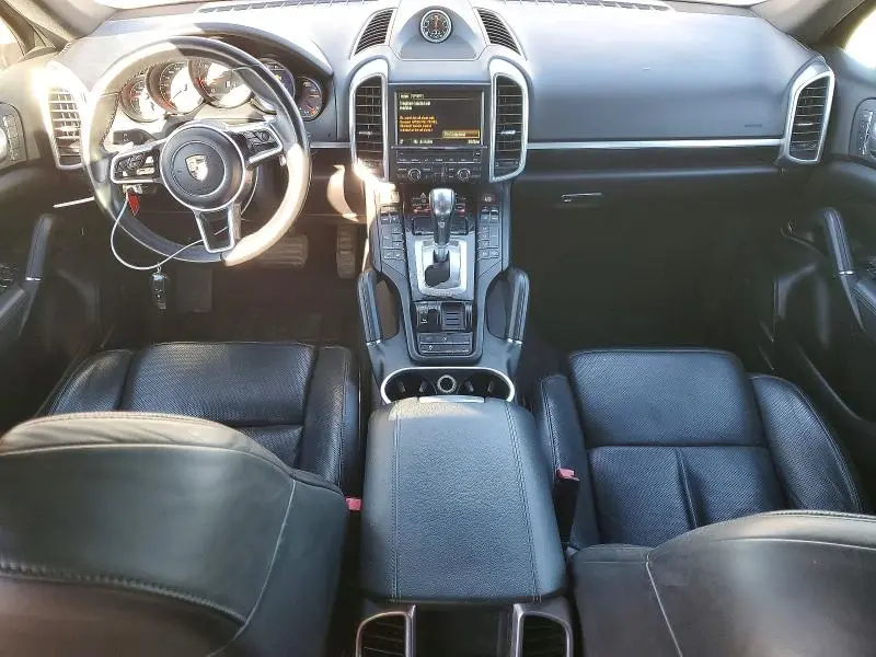 2016 PORSCHE CAYENNE   