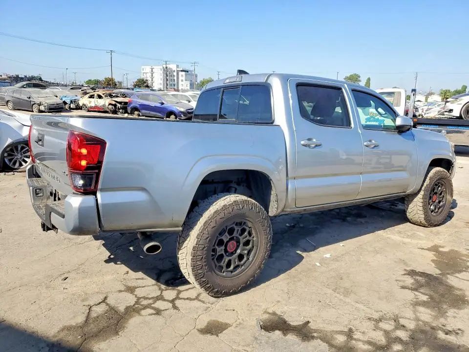2022 TOYOTA TACOMA SR V6  