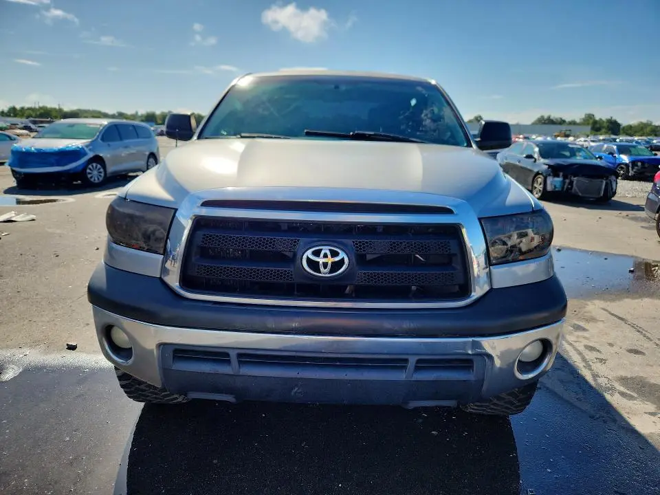 2010 TOYOTA TUNDRA CREWMAX SR5  