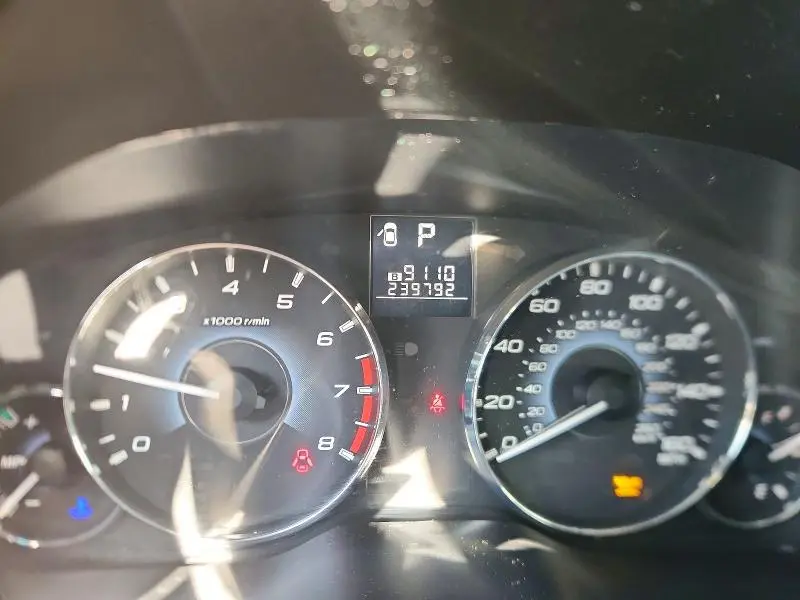 2010 SUBARU OUTBACK 3.6R LIMITED  