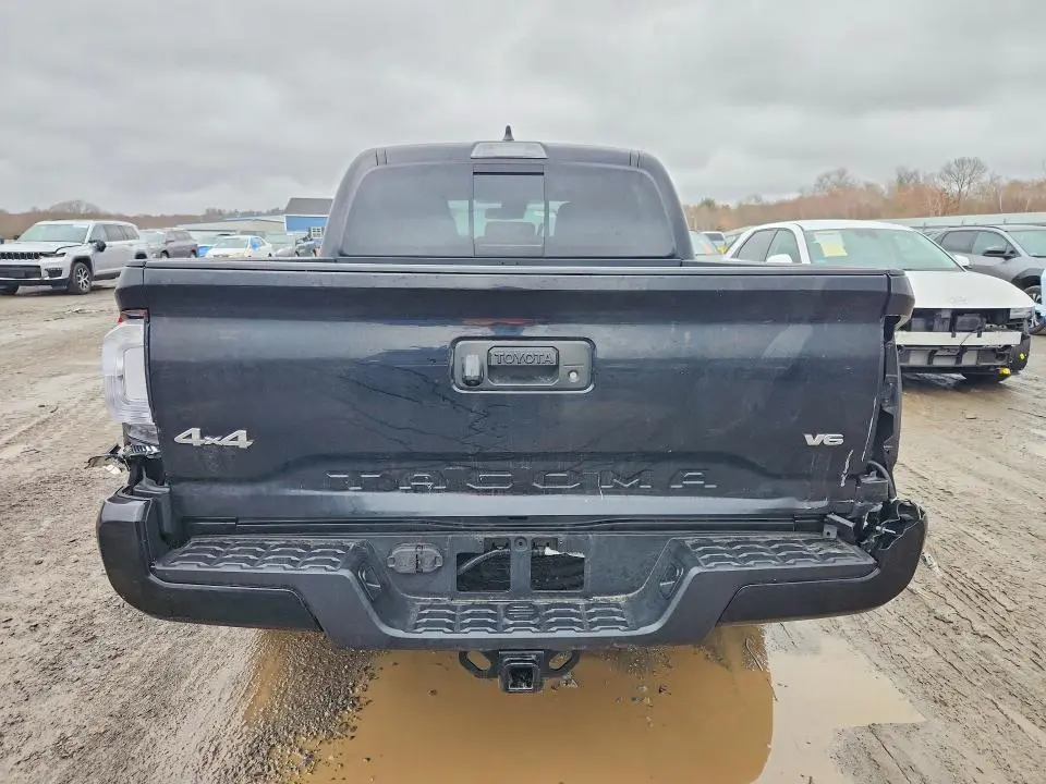 2023 TOYOTA TACOMA SR5 V6  