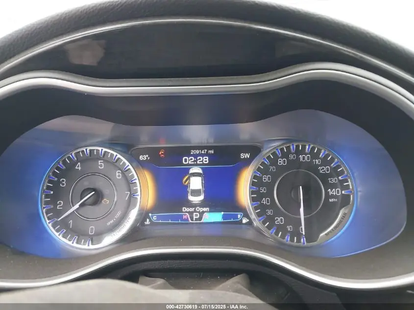 2015 CHRYSLER 200 C
