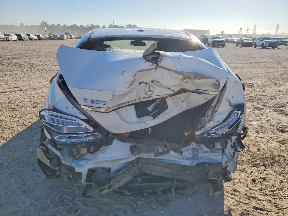 2016 MERCEDES-BENZ C 300  